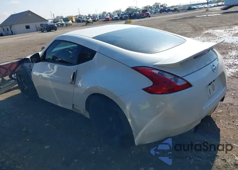 2013 Nissan 370Z z USA, uszkodzony, nr VIN JN1AZ4EH1DM881695